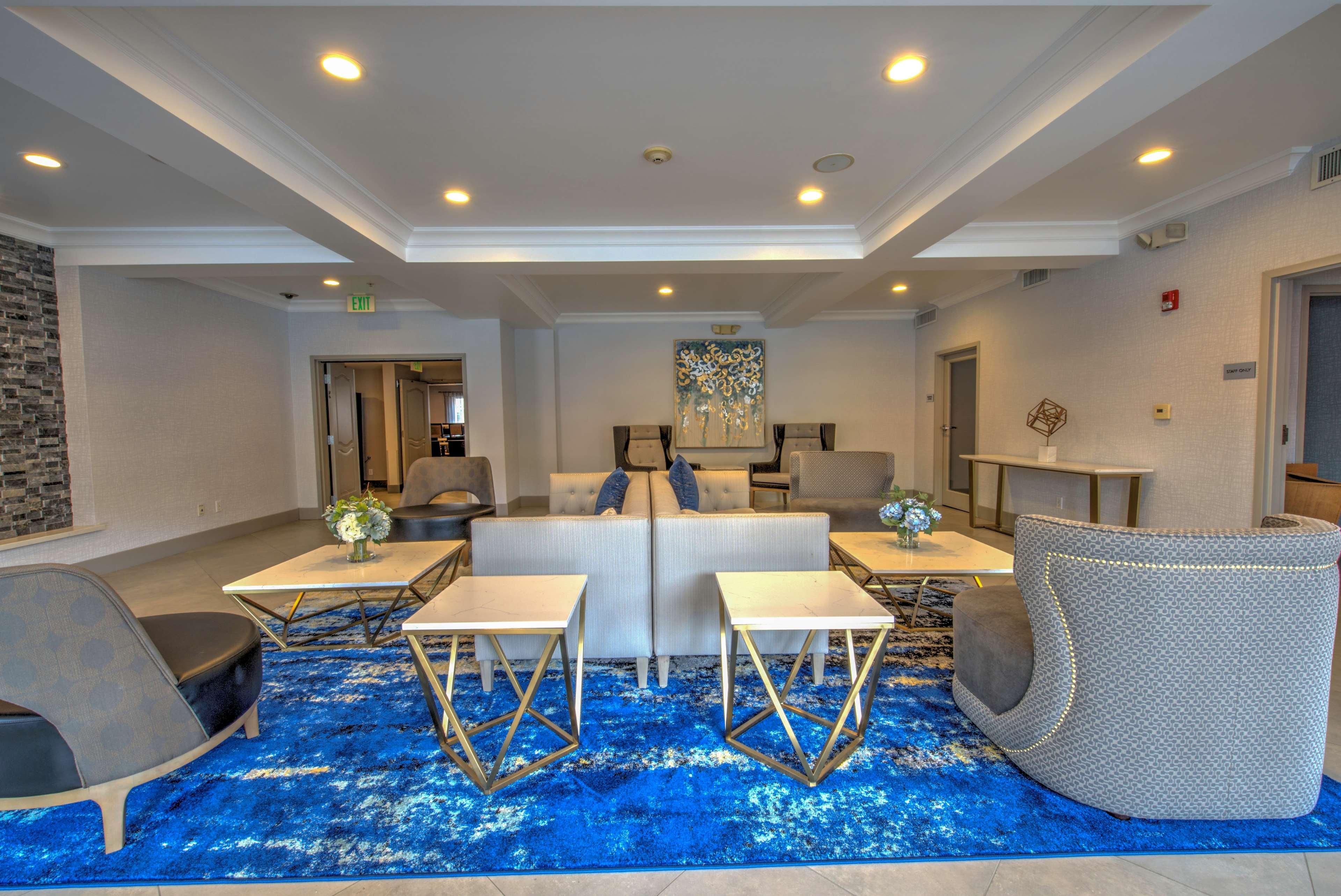 Best Western Plus Media Center Inn & Suites Burbank Exteriör bild